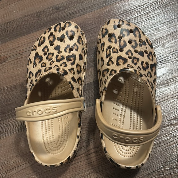 Leopard Print CROCS - Picture 5 of 7